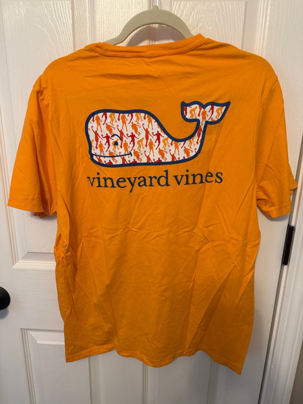 Men’s Vineyard Vines Orange Short Sleeve Whale Tee